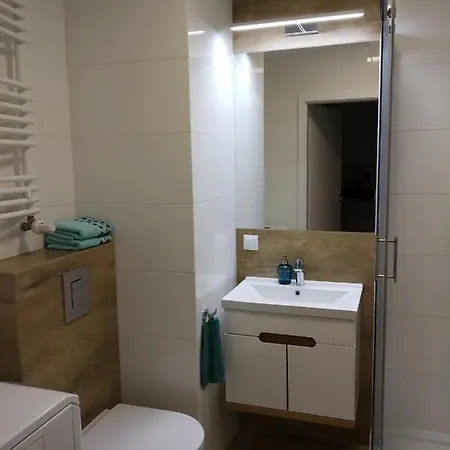 아파트 Kapitalny Przy Porcie W Kolobrzegu Z Rowerownia I Placem Zabaw 코워브제크